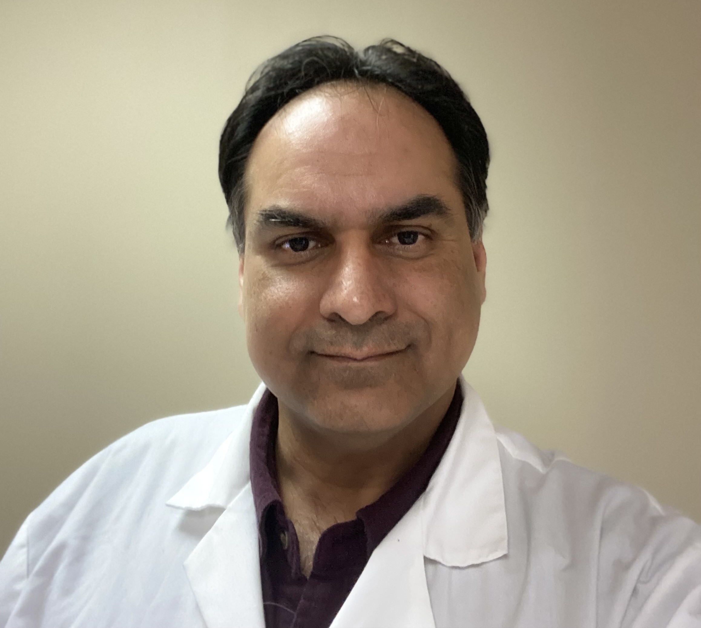 headshot of Co-Moderator: Punkuj  Chawla